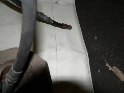 plug hole connector with whisle.jpg